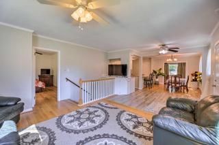 Convenient Jacksonville Home with Yard and Patio! - Jacksonville - 3