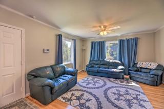 Convenient Jacksonville Home with Yard and Patio! - Jacksonville - 2