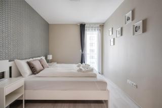 Navy Angel Apartment with balcony - Budapest - 3
