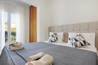 Olympia Holiday Home - 6