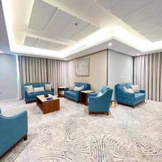 Level Nine Hotel - 3
