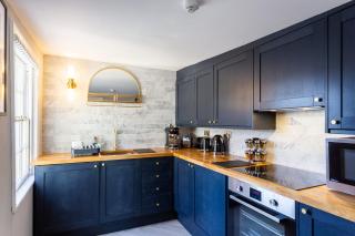 Sky View Double Bed Apartment in Brighton and Hove by MyHolidayLet - Brighton & Hove - 7