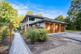 Serenity Woods Family Retreat - - 2
