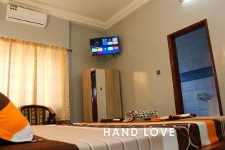 HAND LOVE - Cotonou - 3