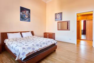 Просторі апартаменти, провулок Музейний 8Б - 7