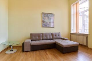 Просторі апартаменти, провулок Музейний 8Б - 8