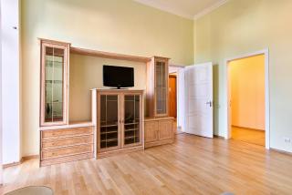 Просторі апартаменти, провулок Музейний 8Б - 4