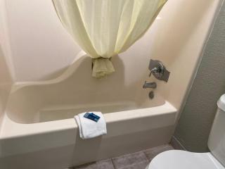 DIAMOND INN - 5