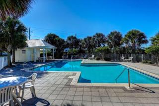 Gulf Island Condos Unit 722 - 0
