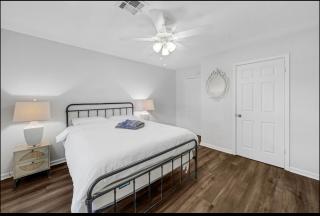 Magnificent Medical Center Home, Lilly’s Maison 7 - 6