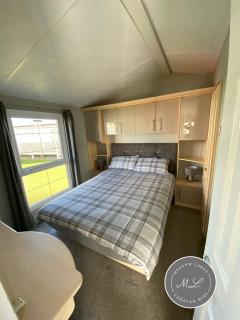 Palm Grove 2- Golden Palm - Pet friendly, WiFi, bed linen, central heating - Meadow Lakes Caravan & Lodge Hire - Chapel Saint Leonards - 7