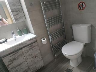 Athens view apartment near Metro station Agia Marina - 6