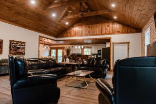 Bigfoots Retreat chalet - Gatlinburg - 3