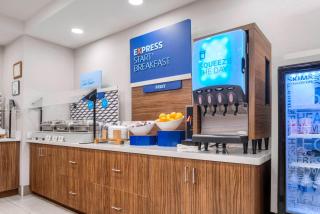 Holiday Inn Express & Suites Macon - I-475 by IHG - Macon - 3
