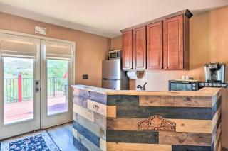 Dreamy Desert Studio with Deck and Pool Access! - Phoenix - 3