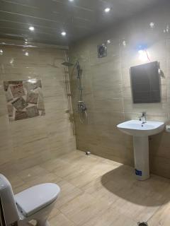 Nia's Guesthouse - 3