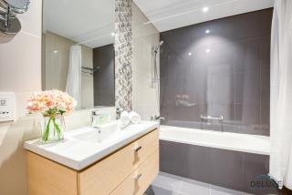 Stunning Studio at Golf Promenade 2A Damac Hills by Deluxe Holiday Homes - Dubai - 4