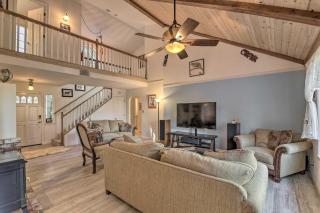 Classic Shingletown Getaway with Private Deck! - Shingletown - 5