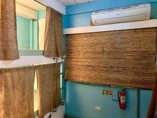 Moon Fools Hostel - Panglao - 1