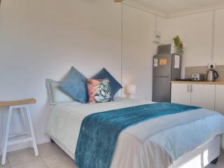 Kwetu Guest Farm - Swellendam - 1