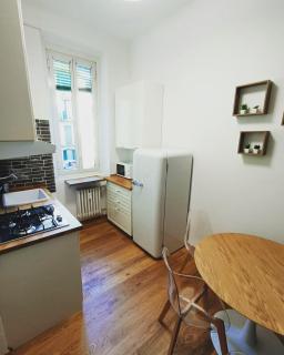 Amio Apartment - next to M5 Ca Granda - Milan - 2
