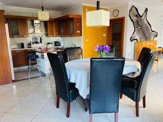 RoseHill Garden Family Villa with a Great Budapest View - Budapest - 7