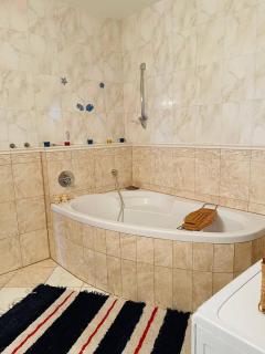 RoseHill Garden Family Villa with a Great Budapest View - Budapest - 2