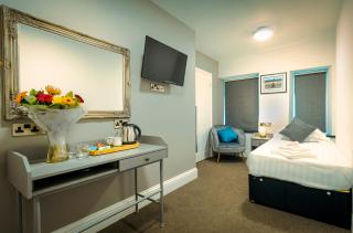 The Friendship Hotel - Stocksbridge - 8