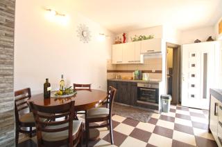 House Marija 1801 - 2
