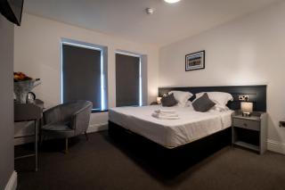 The Friendship Hotel - Stocksbridge - 1