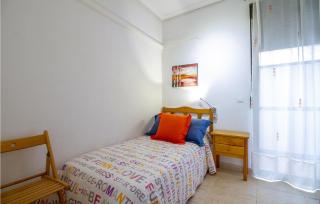 Awesome Apartment In Torrevieja - 8