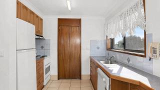 Edgewater 2, 2 - 12 Pacific Parade - Yamba - 3
