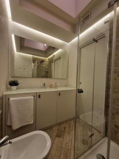 BMP APARTMENT ORCHIDEA piscina, giardino e spiaggia con molo - Sirmione - 2
