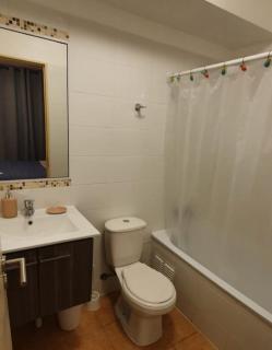 Departamento cercano al faro y playa - 1