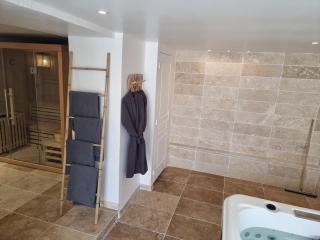 NALAN Orrygeois, SPA, Sauna, Proche Asterix - Orry-la-Ville - 0
