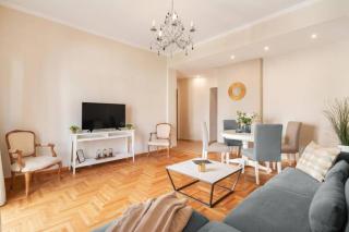 Stylish King size bed apt steps from Acropolis by GHH - Athens - 7