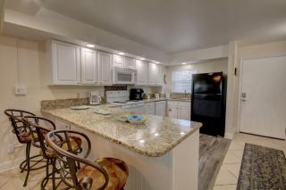 El Matador 317 - Walk right out to the pool and the beach! - Fort Walton Beach - 4