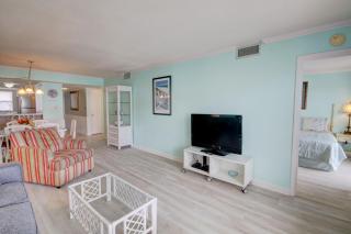 El Matador 451 - Walk right out to the pool and the beach! - Fort Walton Beach - 2