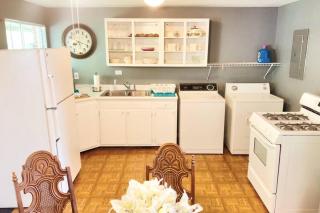 Cheerful 3-BR home near Downtown Dayton, Wright Patterson AFB and Airport - Dayton - 1