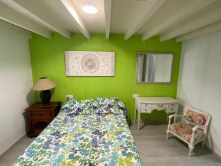 HOUSE MARUJA Includes 2 COMPLET APARTMENTS WITH WiFi & JACUZZI - Cútar - 3