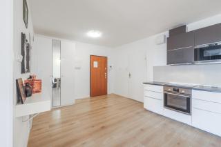 ApartMate Spacious Apartment with balcony OldTown for 6 people - Gdańsk - 4