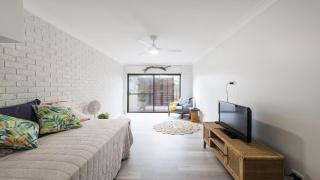 Tasman 1 - 70 Yamba Street - Yamba - 7