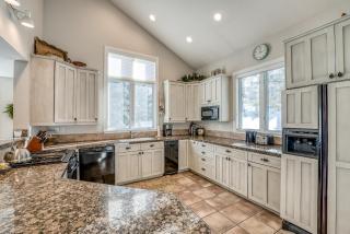 5038B Ute Lane - 4