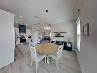 Sunshine Vacation Home - Destin - 3