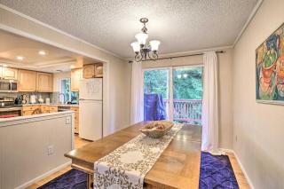 Spacious Kent Getaway with Yard, Deck and Grill! - 3