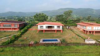 StayVista's Shivom Villa 4 - A Serene Escape with Views of the Valley and Lake - Lonavla - 0
