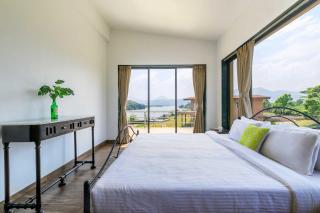 StayVista's Shivom Villa 2 - A Serene Escape with Views of the Valley and Lake - Lonavala - 3