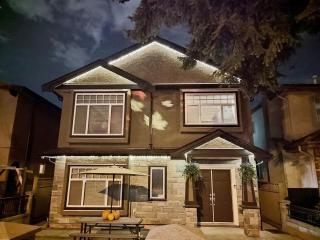 Private Suite w King Bed, Ground Level, Naturally Bright - Vancouver - 9