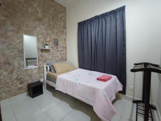 Homestay Semenyih 3 Bedroom Apartment by Kasyaf - 1