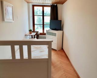 Monteurzimmer - Worker's accommodation - ZIMMERzuVERMIETEN in Flumenthal Solothurn - - 2